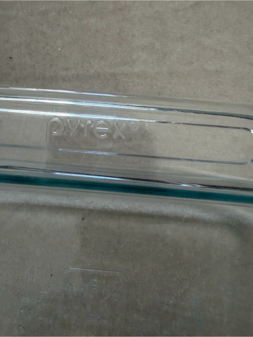 Pyrex Clear Glass Bakeware Set with Light Blue Tint - Picture 2 of 13